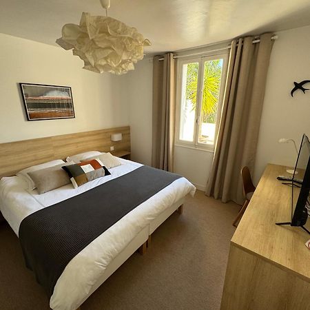 Bel Appartement Terrasse 4 Etoiles Intra Muros Aigues-Mortes Bagian luar foto