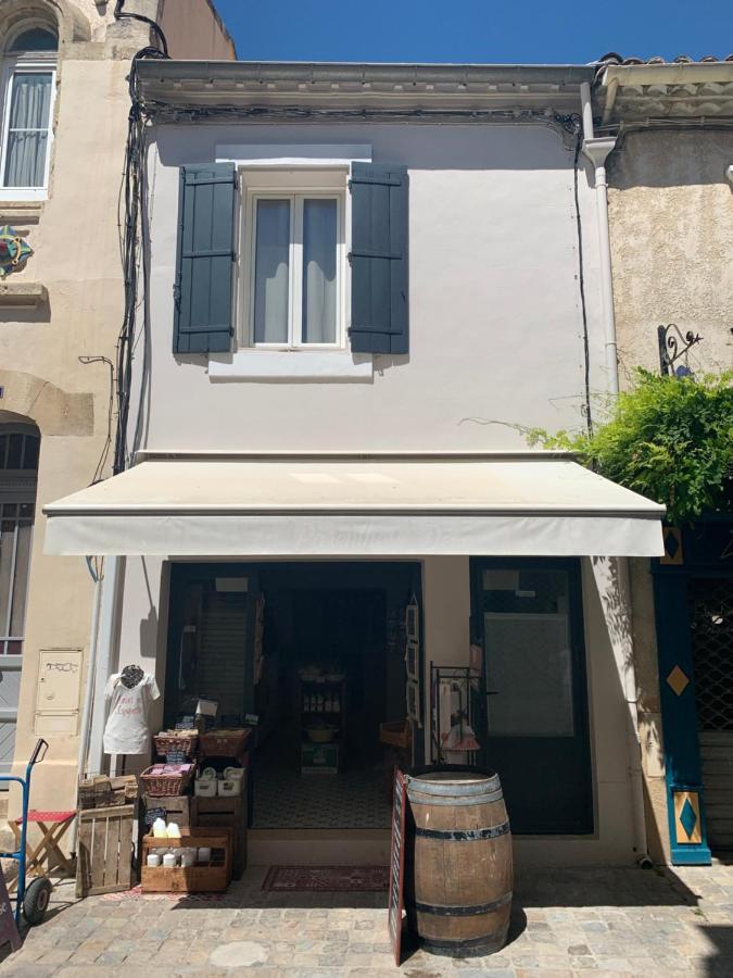 Bel Appartement Terrasse 4 Etoiles Intra Muros Aigues-Mortes Bagian luar foto